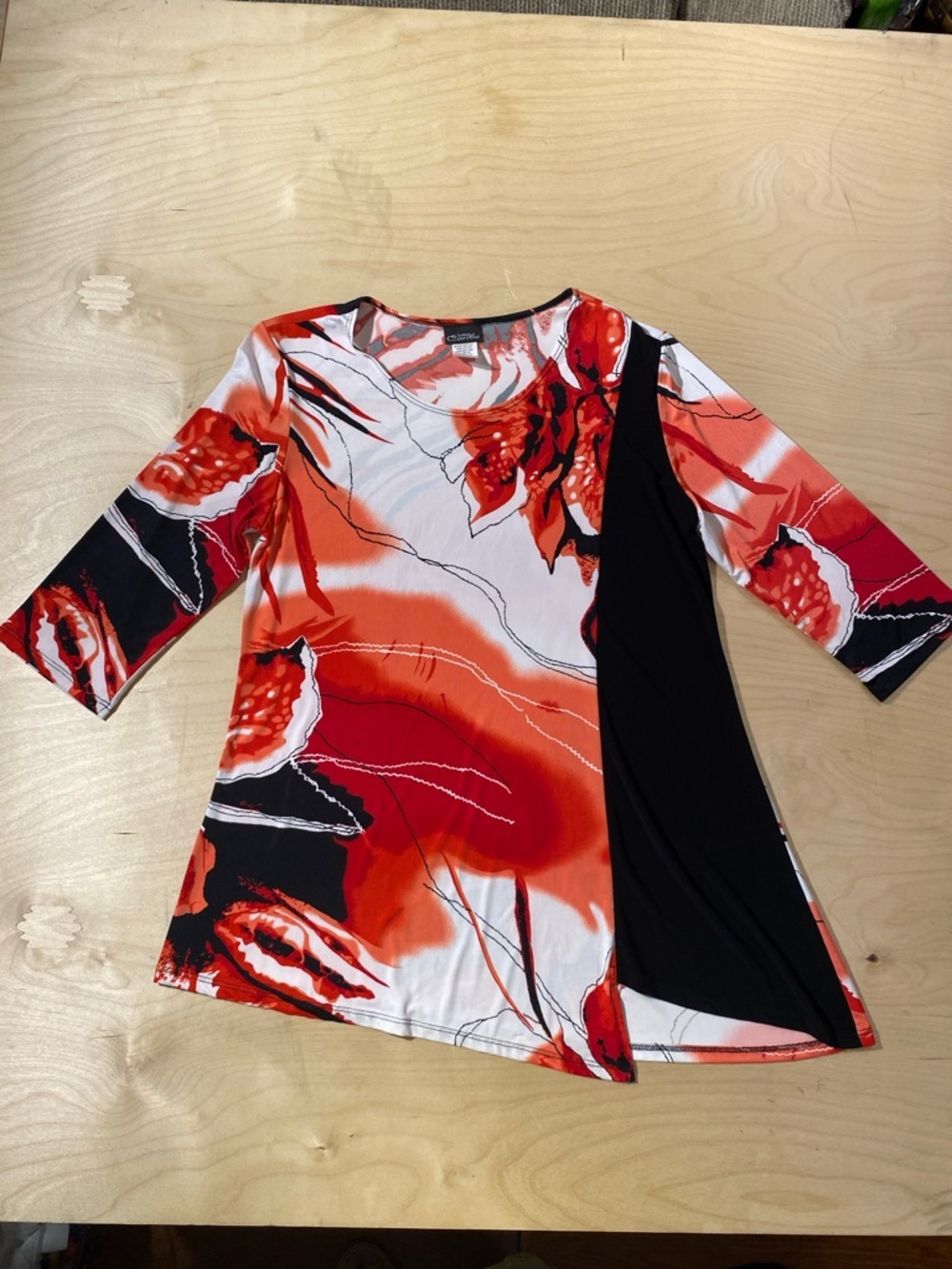 Fashion Caribe Abstract Floral Red & Black Women's Tunic Top Medium (QY) - Picture 3 of 6